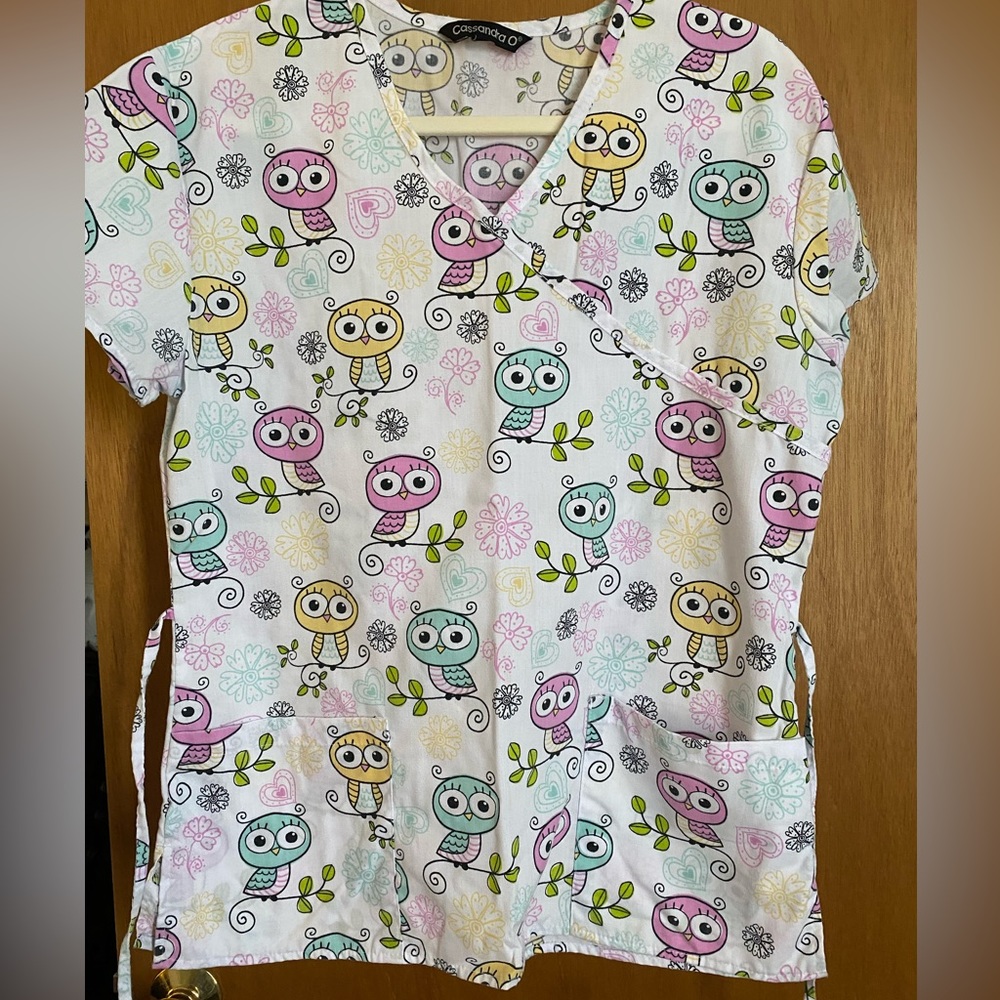 Scrub top